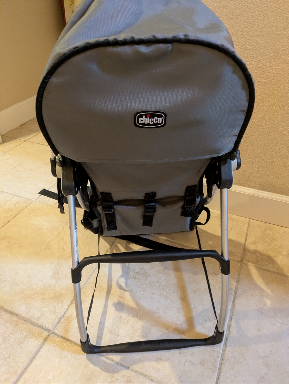 Chicco SmartSupport Backpack Carrier Gray/ Black Aluminum Lightweight - Picture 9 of 11
